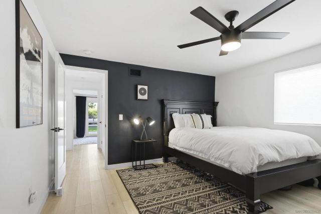 2354 Chalcedony, San Diego, CA 92109