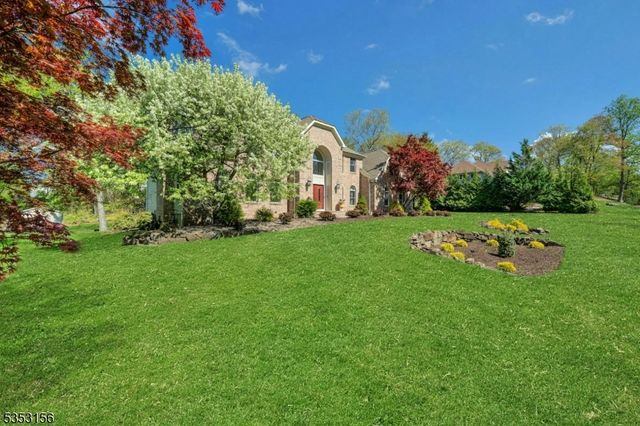 25 Mary Dr, Montville Twp., NJ 07082