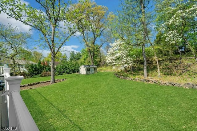 25 Mary Dr, Montville Twp., NJ 07082