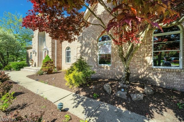 25 Mary Dr, Montville Twp., NJ 07082
