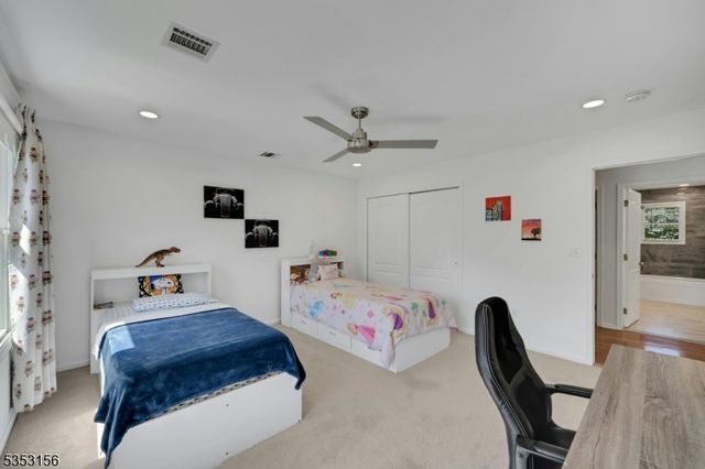 25 Mary Dr, Montville Twp., NJ 07082