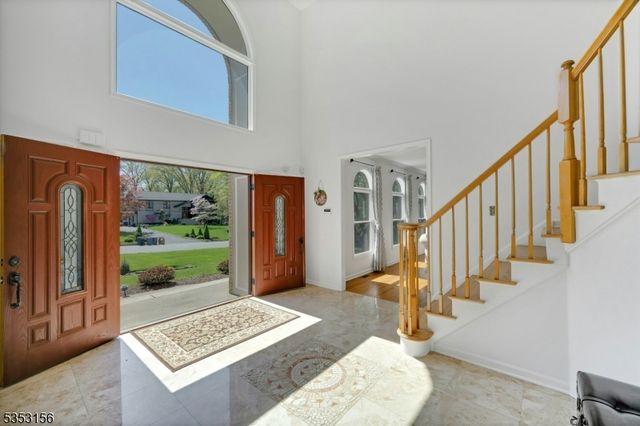 25 Mary Dr, Montville Twp., NJ 07082