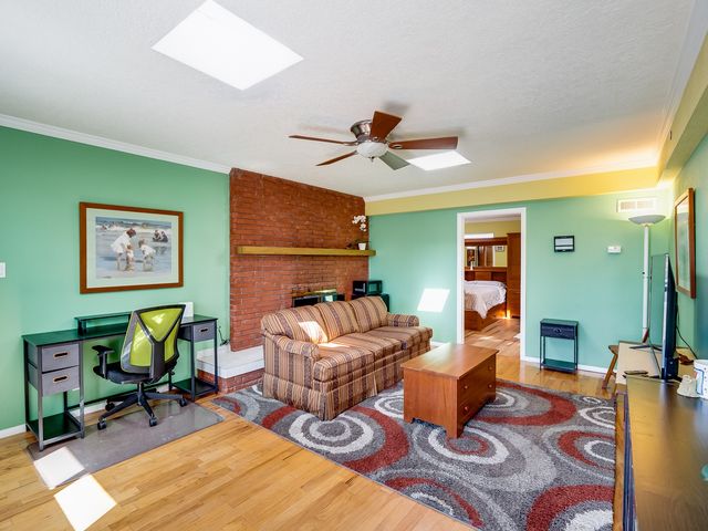 80 Canyon Road, Los Alamos, NM 87544