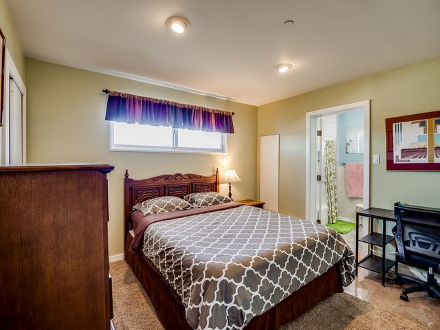 80 Canyon Road, Los Alamos, NM 87544