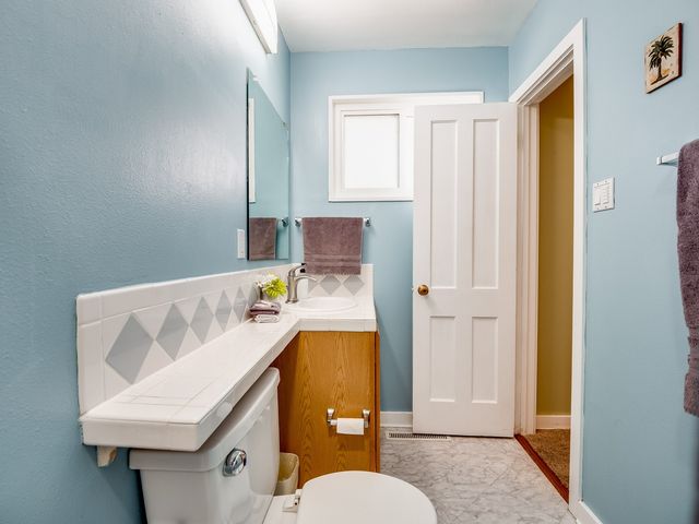 80 Canyon Road, Los Alamos, NM 87544