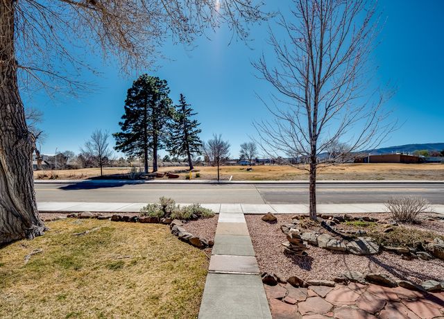 80 Canyon Road, Los Alamos, NM 87544