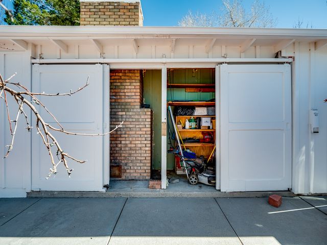 80 Canyon Road, Los Alamos, NM 87544