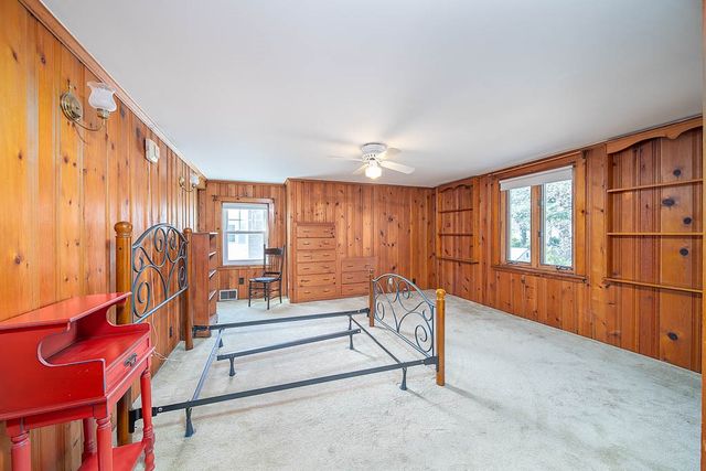 33 Pilgrim Drive, Warwick, RI 02888