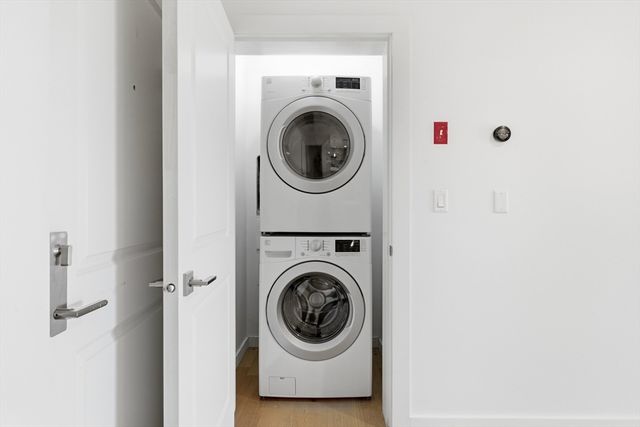 16 Boardman St 202, Boston, MA 02128