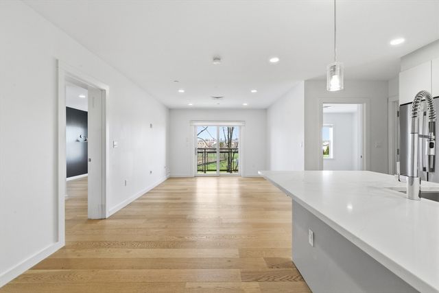 16 Boardman St 202, Boston, MA 02128