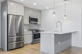 16 Boardman St 202, Boston, MA 02128