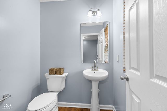 15556 Old Pond Circle, Noblesville, IN 46060