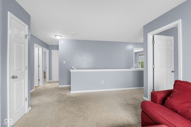 15556 Old Pond Circle, Noblesville, IN 46060