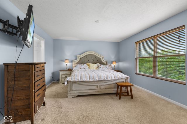 15556 Old Pond Circle, Noblesville, IN 46060
