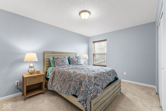 15556 Old Pond Circle, Noblesville, IN 46060