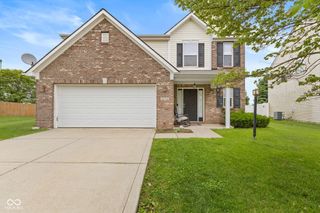 15556 Old Pond Circle, Noblesville, IN 46060
