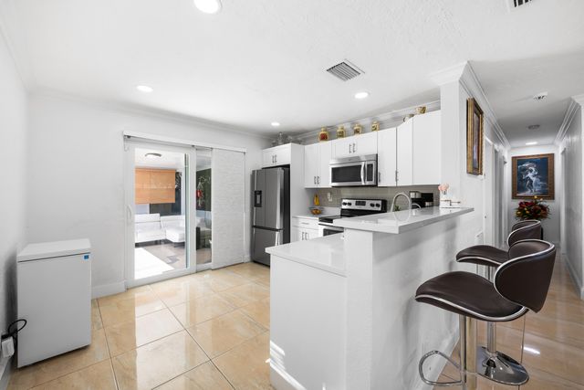 2511 SW 6th Street, Fort Lauderdale, FL 33312