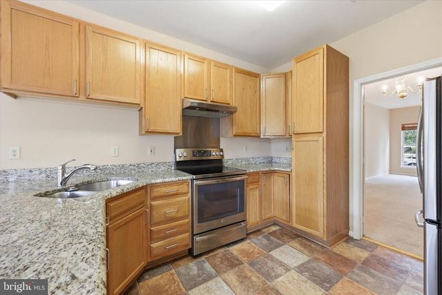 2237 VILLAGE SQUARE RD, Frederick, MD 21701
