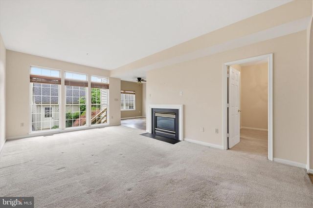2237 VILLAGE SQUARE RD, Frederick, MD 21701
