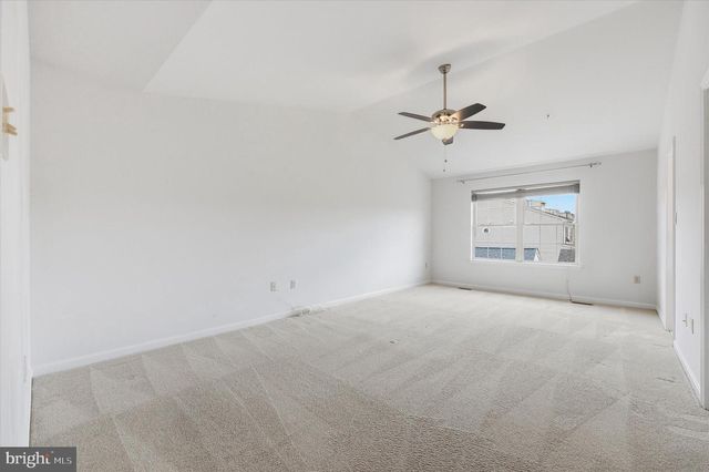 2237 VILLAGE SQUARE RD, Frederick, MD 21701