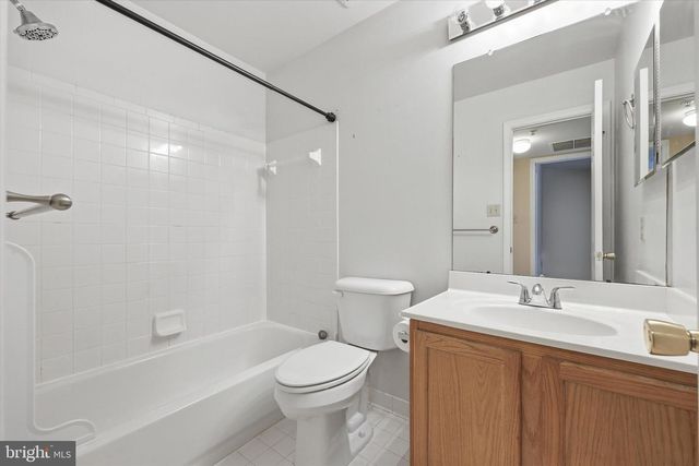2237 VILLAGE SQUARE RD, Frederick, MD 21701
