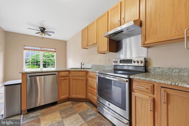 2237 VILLAGE SQUARE RD, Frederick, MD 21701