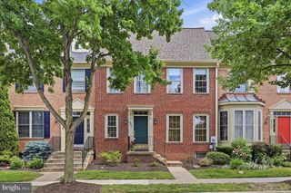 2237 VILLAGE SQUARE RD, Frederick, MD 21701