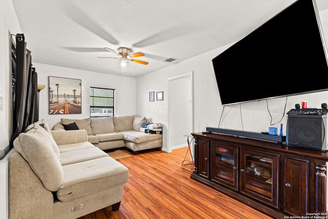 231 Inez Ave, San Antonio, TX 78228