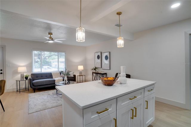 3272 54TH STREET N, St Petersburg, FL 33710