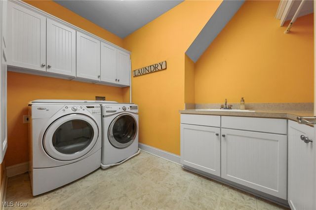 810 Mount Pleasant Street NW, Clinton, OH 44216