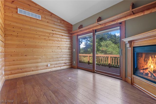 810 Mount Pleasant Street NW, Clinton, OH 44216