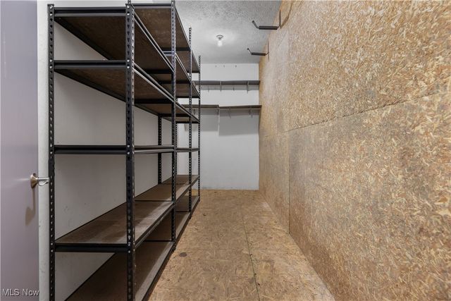 810 Mount Pleasant Street NW, Clinton, OH 44216