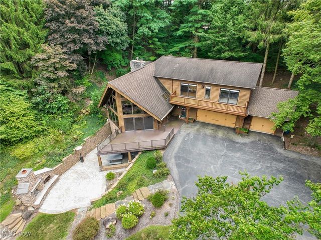 810 Mount Pleasant Street NW, Clinton, OH 44216