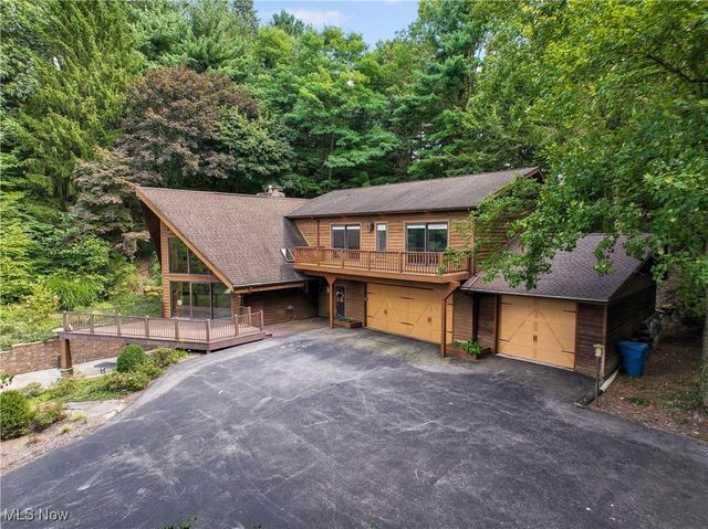 810 Mount Pleasant Street NW, Clinton, OH 44216