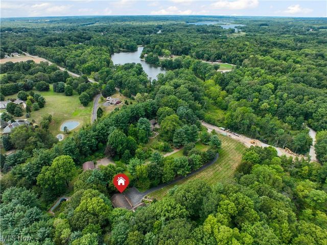 810 Mount Pleasant Street NW, Clinton, OH 44216