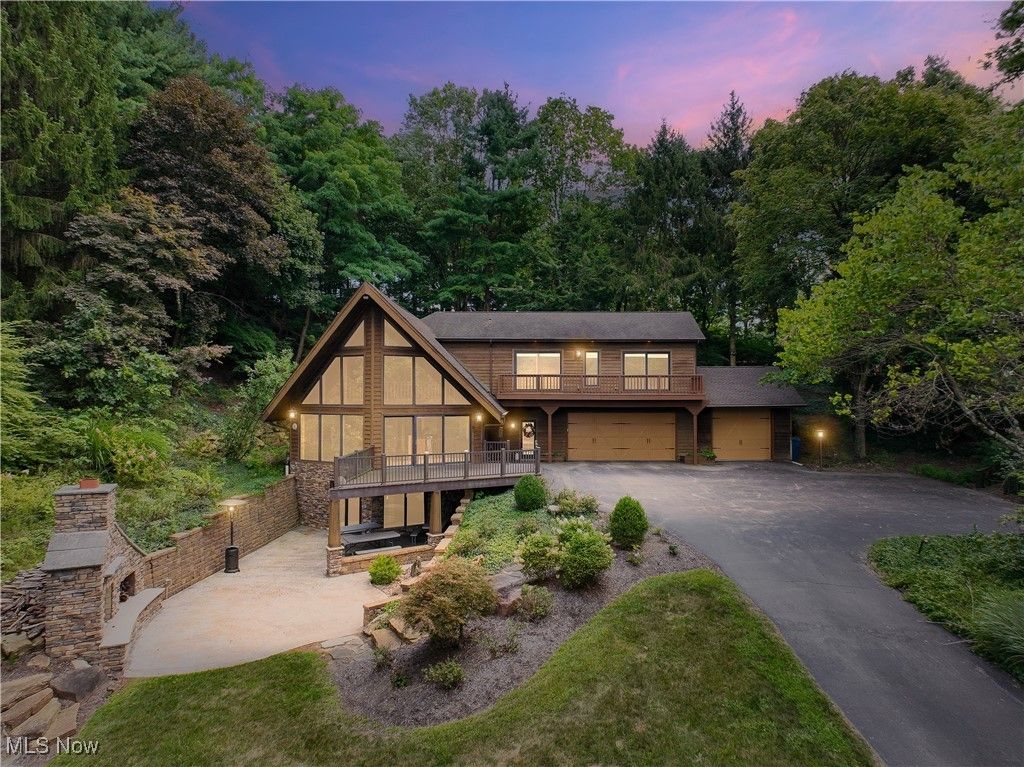 810 Mount Pleasant Street NW, Clinton, OH 44216