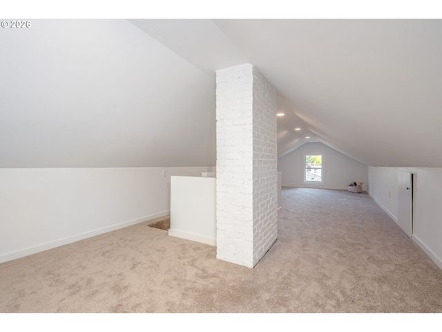 5908 Sw 45TH Ave, Portland, OR 97221