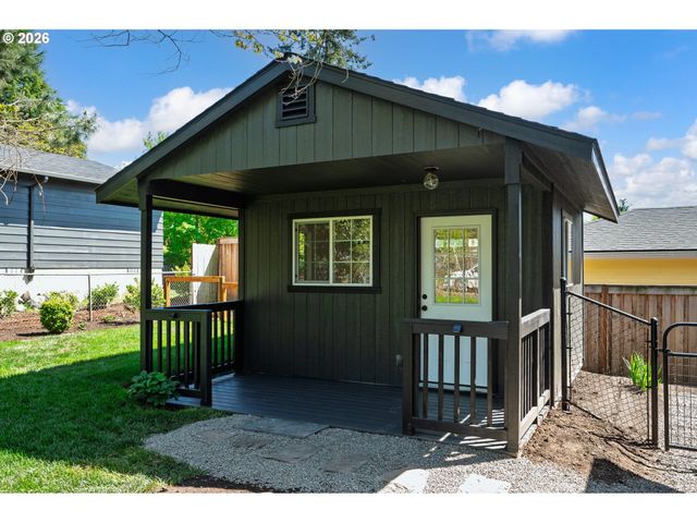 5908 Sw 45TH Ave, Portland, OR 97221