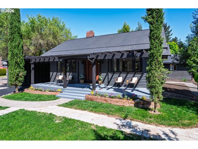 5908 Sw 45TH Ave, Portland, OR 97221