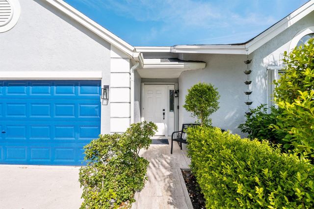 1599 Bayridge Place, Wellington, FL 33414