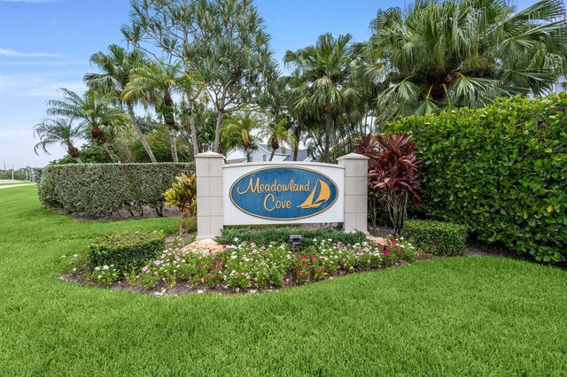 1599 Bayridge Place, Wellington, FL 33414