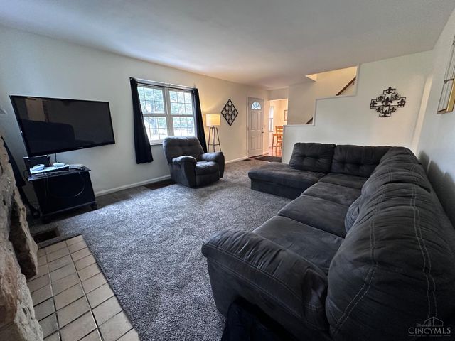 8622 Plainfield Lane, Cincinnati, OH 45236