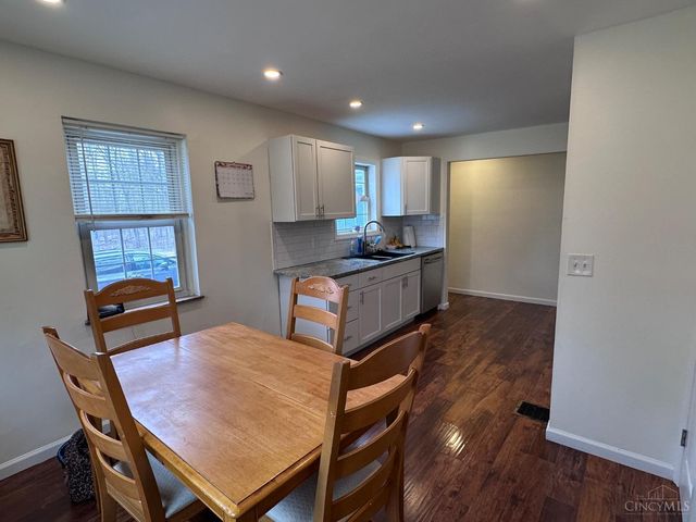 8622 Plainfield Lane, Cincinnati, OH 45236