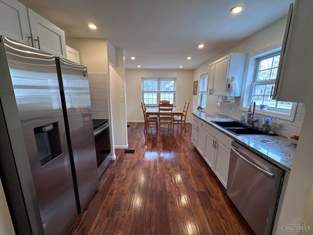 8622 Plainfield Lane, Cincinnati, OH 45236