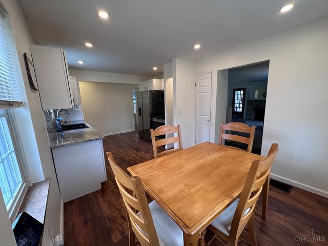 8622 Plainfield Lane, Cincinnati, OH 45236