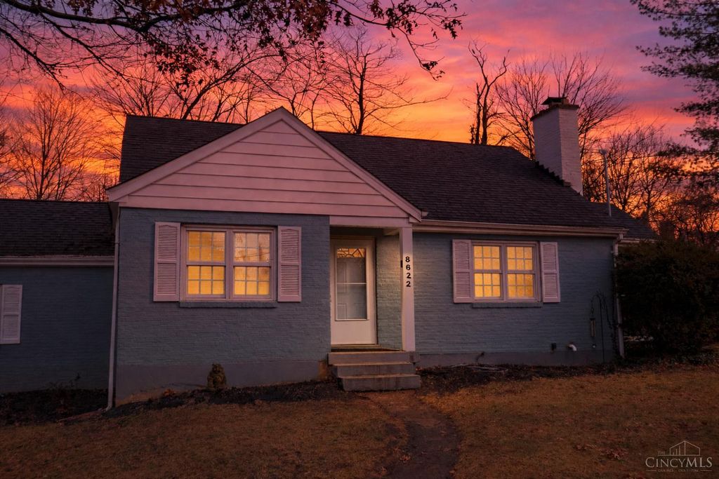 8622 Plainfield Lane, Cincinnati, OH 45236
