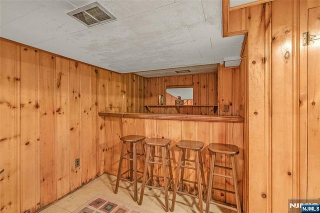 90 Arnot Place, Paramus, NJ 07652