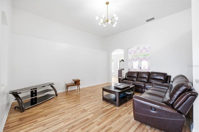 10209 SHADOW BRANCH DRIVE, Tampa, FL 33647
