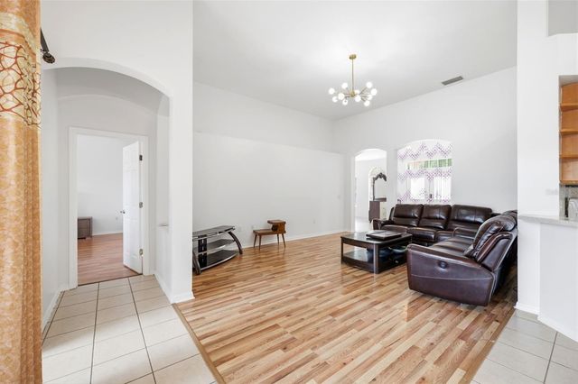 10209 SHADOW BRANCH DRIVE, Tampa, FL 33647