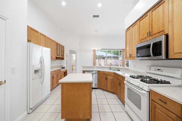 10209 SHADOW BRANCH DRIVE, Tampa, FL 33647